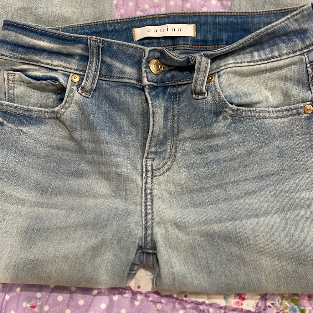 EUNINA light wash jeans